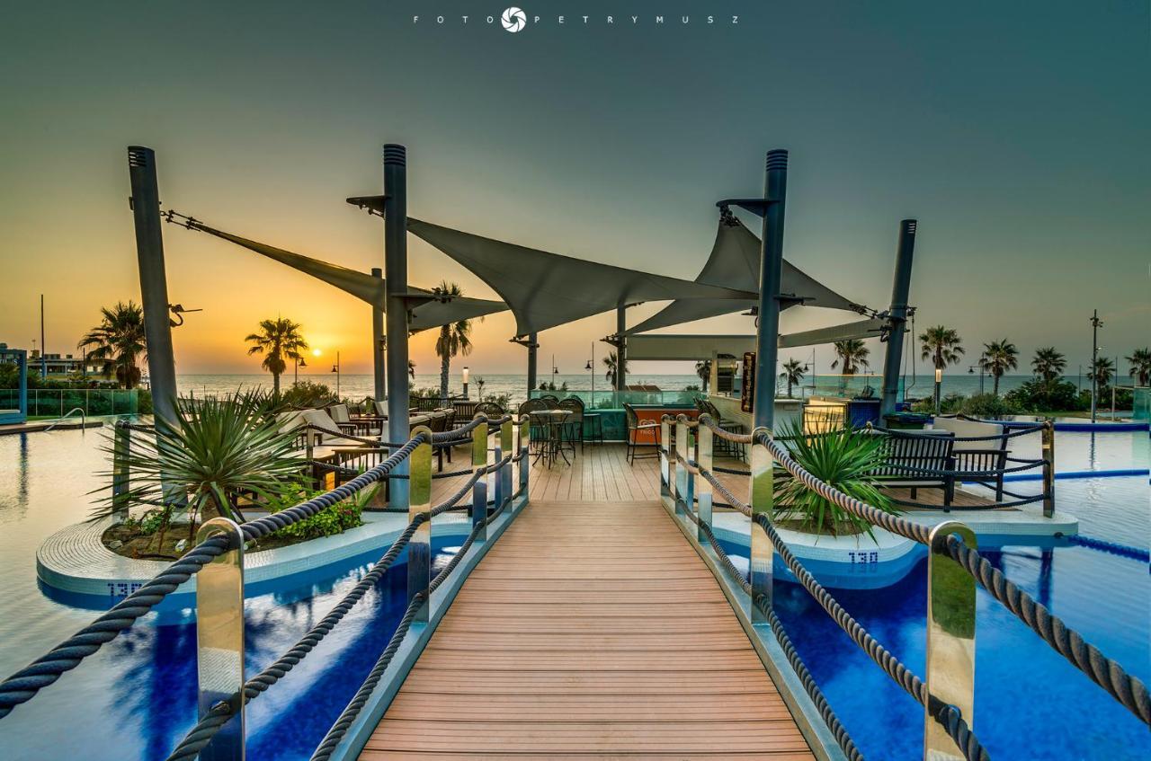 Sea Senses Skyline Torrevieja Apartamento Exterior foto